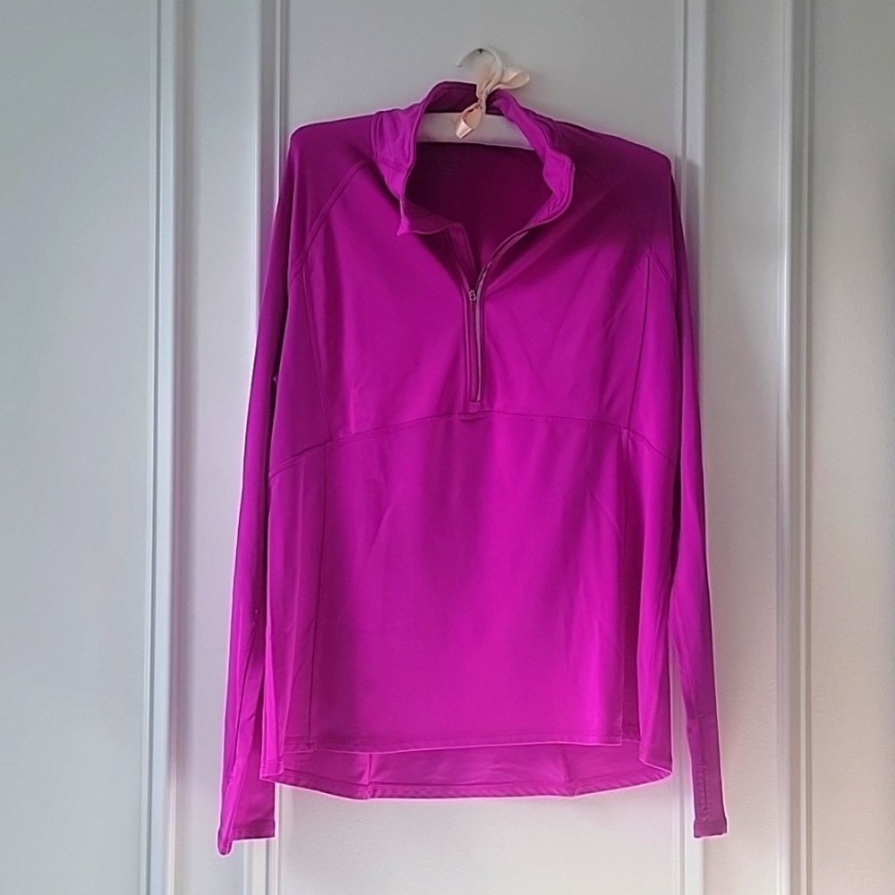 Champion Duo Dri women's size xlarge athletic zippered pull on top.